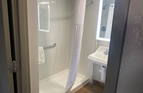 El Paso Hotel | Days Inn by Wyndham El Paso West