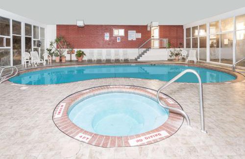 Evanston Hotel | Days Inn by Wyndham Evanston WY