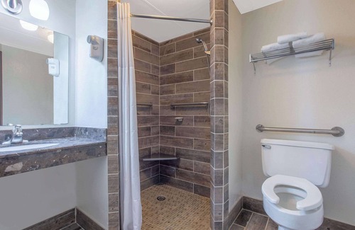 Fond du Lac Hotel | Days Inn by Wyndham Fond du Lac