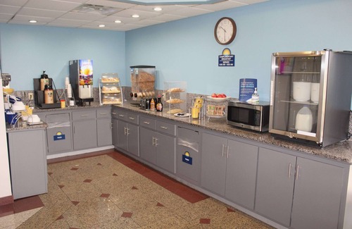 Franklin Hotel | Days Inn by Wyndham Franklin