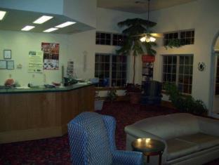 Grove Hotel | Days Inn by Wyndham Grove