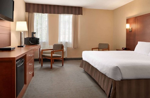 Guelph Hotel | Days Inn by Wyndham Guelph