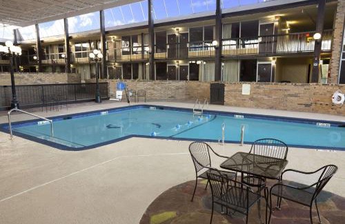 Henryetta Hotel | Days Inn by Wyndham Henryetta