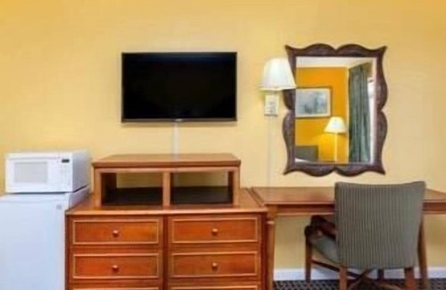 Jacksonville Hotel | Days Inn by Wyndham Jacksonville