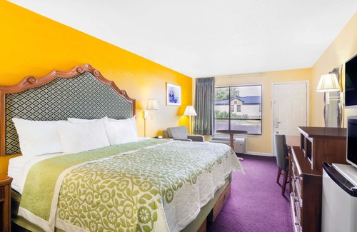 Jacksonville Hotel | Days Inn by Wyndham Jacksonville