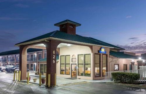 Jackson Hotel | Days Inn by Wyndham Jackson