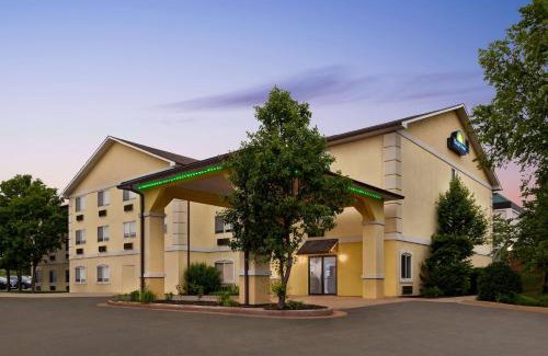 Waldron Hotel | Days Inn by Wyndham Kansas City International Airport