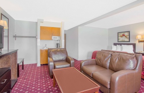 Lake Village Hotel | Days Inn by Wyndham Lake Village