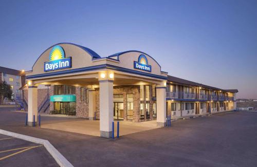 Downtown Hotel | Days Inn by Wyndham Lethbridge