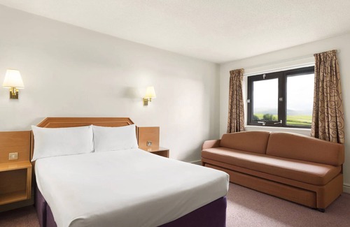 Johnstonebridge Hotel | Days Inn by Wyndham Lockerbie Annandale Water