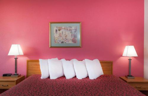 Mason City Hotel | Days Inn by Wyndham Mason City