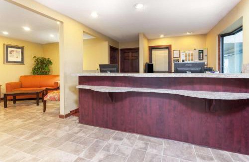 Maumee Hotel | Days Inn by Wyndham Maumee/Toledo