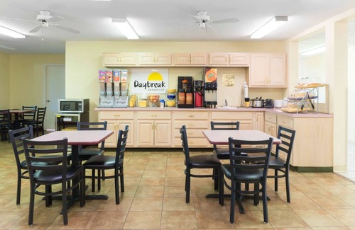 Mount Vernon Hotel | Days Inn by Wyndham Mount Vernon