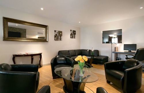 Saint-Leonard Hotel | Days Inn by Wyndham Montreal East