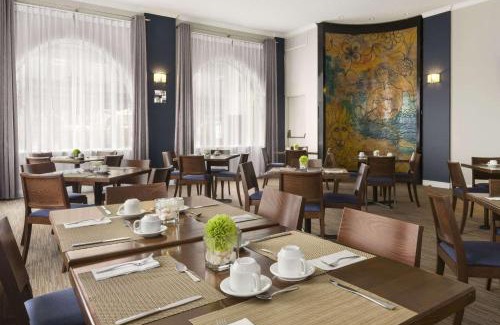Saint-Laurent Hotel | Days Inn by Wyndham Montreal Airport Conference Centre