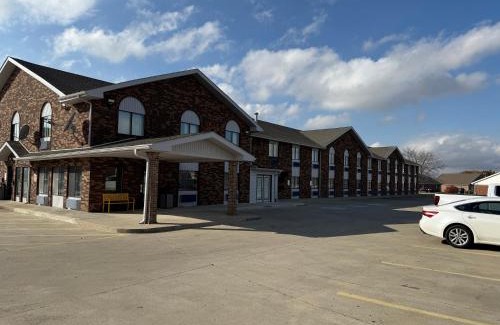 Muncie Hotel | Days Inn by Wyndham Muncie -Ball State University