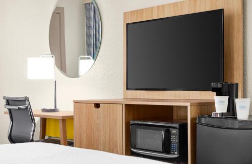 Paris Hotel | Days Inn by Wyndham Paris