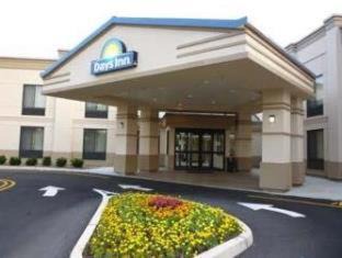 Parsippany Hotel | Days Inn by Wyndham Parsippany
