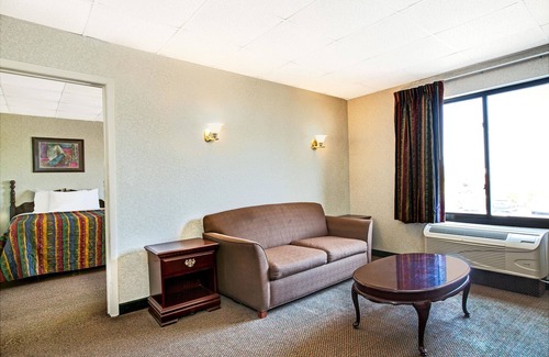 Parsippany Hotel | Days Inn by Wyndham Parsippany
