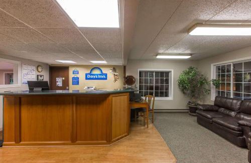 Pierre Hotel | Days Inn by Wyndham Pierre