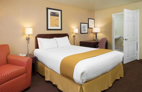 Pinole Hotel | Days Inn by Wyndham Pinole Berkeley