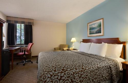 Wyomissing Hotel | Days Inn by Wyndham Reading Wyomissing