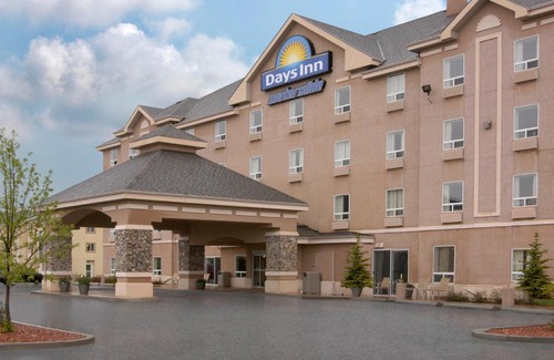 Red Deer Hotel | Days Inn by Wyndham Red Deer