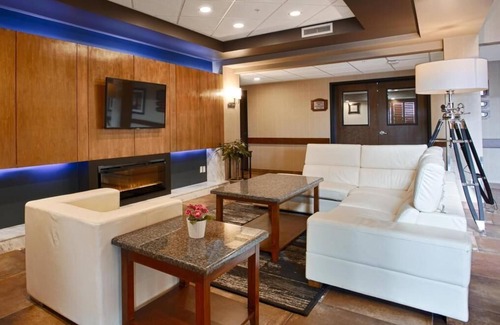 Redwater Hotel | Days Inn by Wyndham Redwater