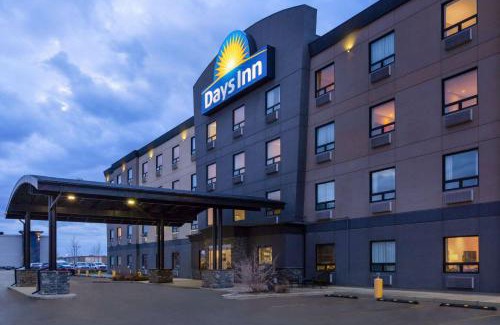 Regina Hotel | Days Inn by Wyndham Regina Airport West