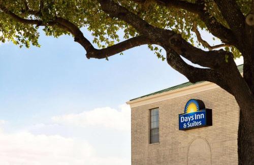 Wetmore Hotel | Days Inn by Wyndham San Antonio Near Fiesta Park