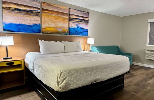 Sarasota Hotel | Days Inn by Wyndham Sarasota I-75