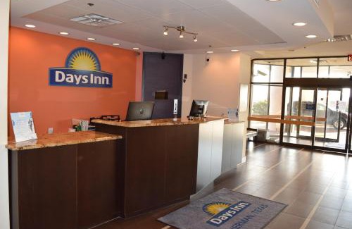 Sherman Hotel | Days Inn by Wyndham Sherman