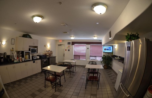 Taber Hotel | Days Inn by Wyndham Taber