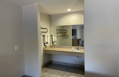Temple Hotel | Days Inn by Wyndham Temple
