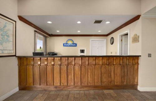 Alexander City Hotel | Days Inn by Wyndham Alexander City