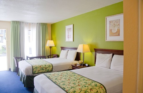 De Funiak Springs Hotel | Days Inn by Wyndham DeFuniak Springs