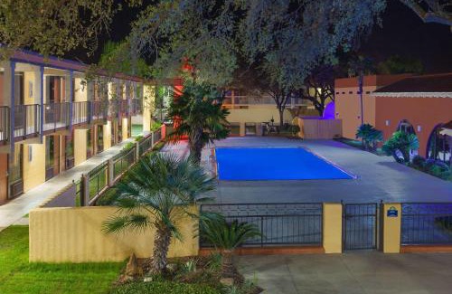 Uvalde Hotel | Days Inn by Wyndham Uvalde