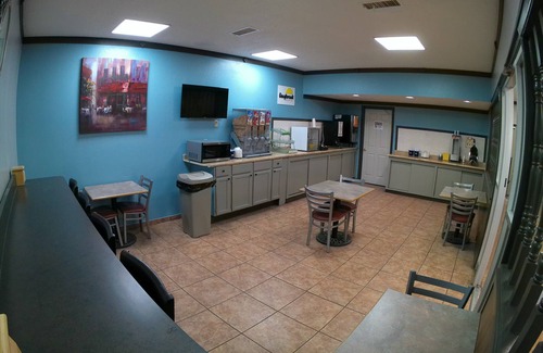 Van Horn Hotel | Days Inn by Wyndham Van Horn TX