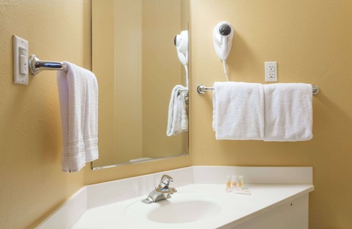 Vernal Hotel | Days Inn by Wyndham Vernal