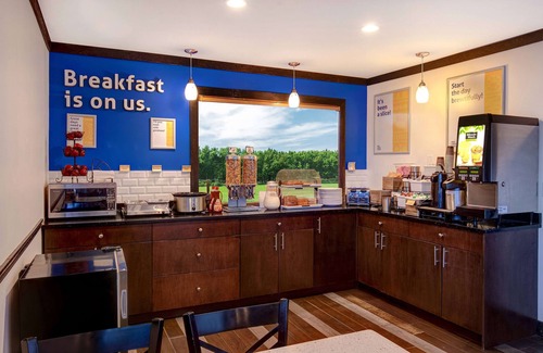 Vernon Hotel | Days Inn by Wyndham Vernon