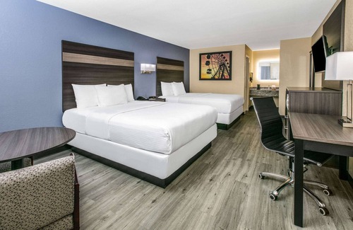 Bellmead Hotel | Days Inn by Wyndham Waco Near Downtown/University
