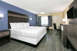 Bellmead Hotel | Days Inn by Wyndham Waco Near Downtown University