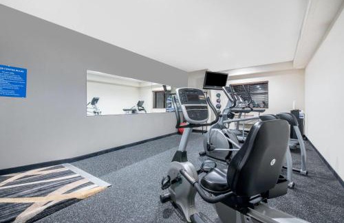 Watertown Hotel | Days Inn by Wyndham Watertown