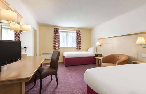 Winchester Hotel | Days Inn by Wyndham Winchester M3