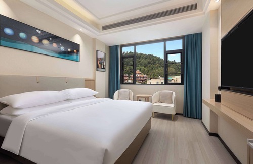 Honghuagang District Hotel | Days Inn By Wyndham Zunyi Conference Site