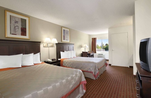 Rancho Cordova Hotel | Days Inn & Suites by Wyndham Rancho Cordova