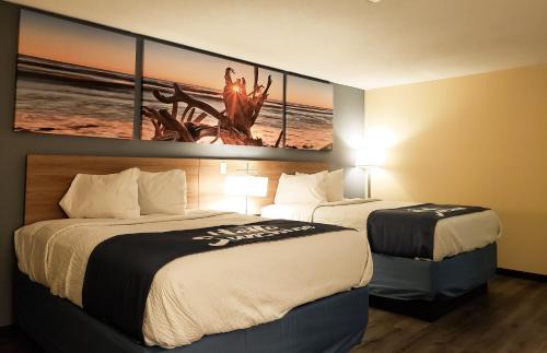 Merrillville Hotel | Days Inn & Suites by Wyndham Merrillville