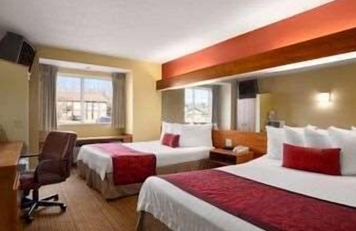 Lafayette Hotel | Days Inn & Suites by Wyndham Lafayette IN