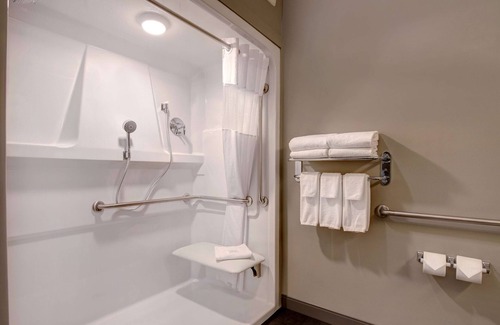 Warman Hotel | Days Inn & Suites by Wyndham Warman