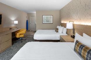 Duluth Hotel | Days Inn & Suites by Wyndham Duluth by the Mall